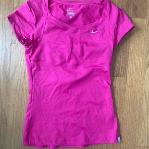 NIKE DRI-FIT WOMEN’S ATHLETIC TOP